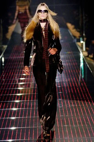 Look 3